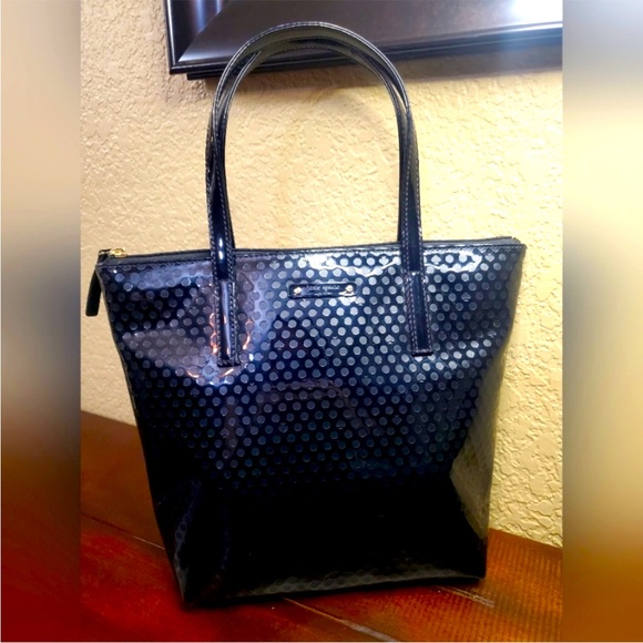 Kate Spade black tote pink interior shiny PVC vinyl material zip close - Picture 1 of 8